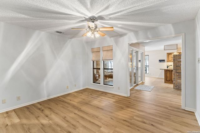 6119 Shady Creek, Windcrest, TX 78239