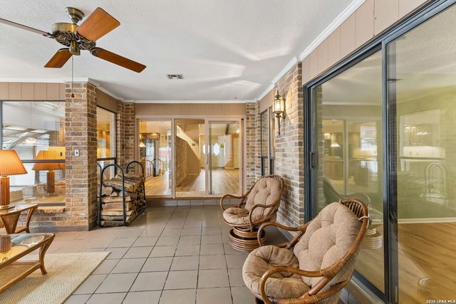 6119 Shady Creek, Windcrest, TX 78239