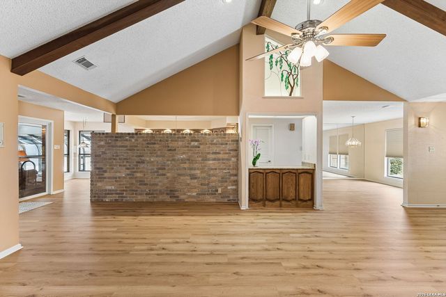 6119 Shady Creek, Windcrest, TX 78239