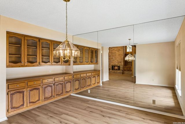 6119 Shady Creek, Windcrest, TX 78239