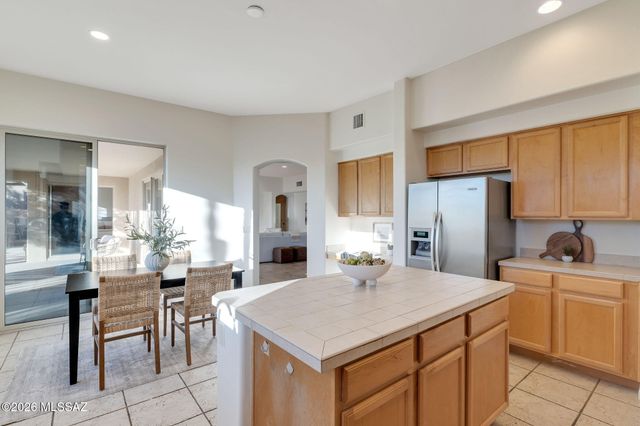 12925 N High Hawk Drive, Marana, AZ 85658