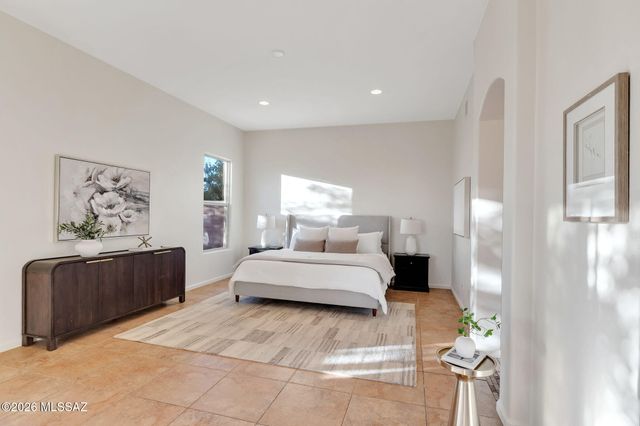 12925 N High Hawk Drive, Marana, AZ 85658