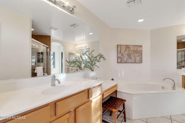 12925 N High Hawk Drive, Marana, AZ 85658