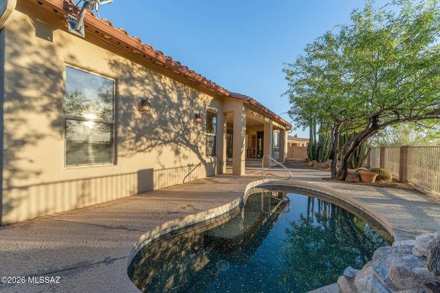 12925 N High Hawk Drive, Marana, AZ 85658