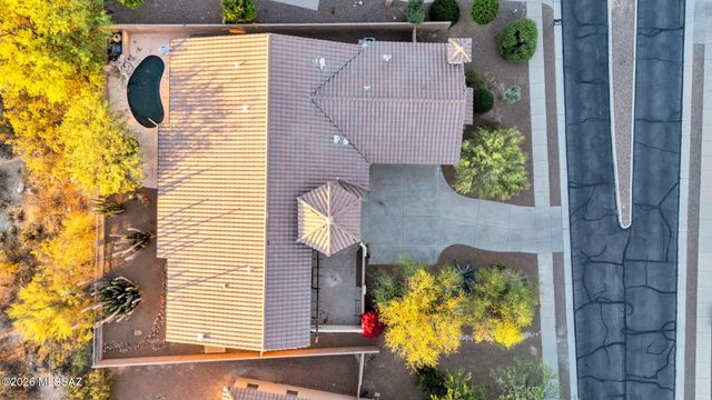 12925 N High Hawk Drive, Marana, AZ 85658