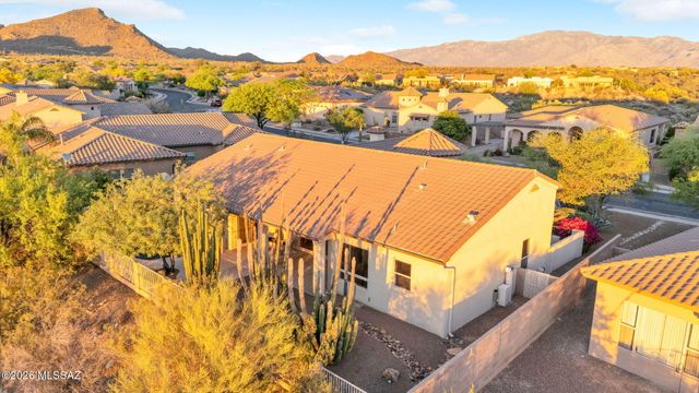 12925 N High Hawk Drive, Marana, AZ 85658