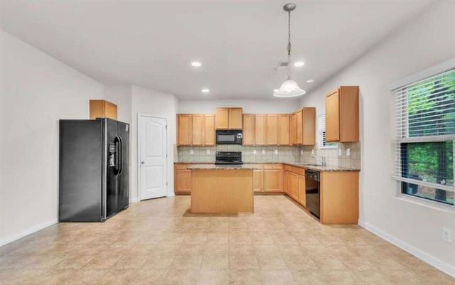 5615 Wisbech Way, Atlanta, GA 30349