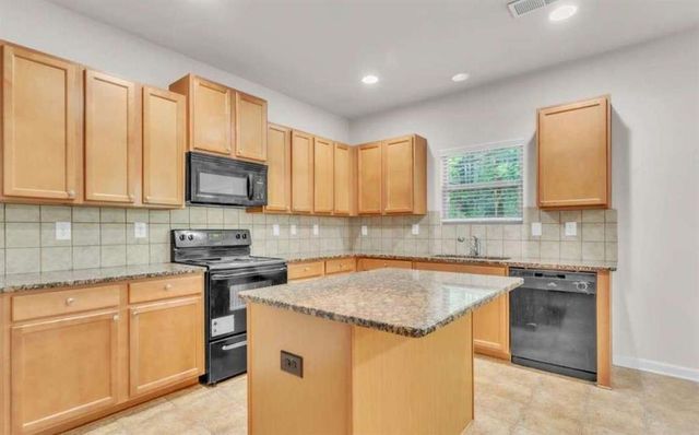 5615 Wisbech Way, Atlanta, GA 30349