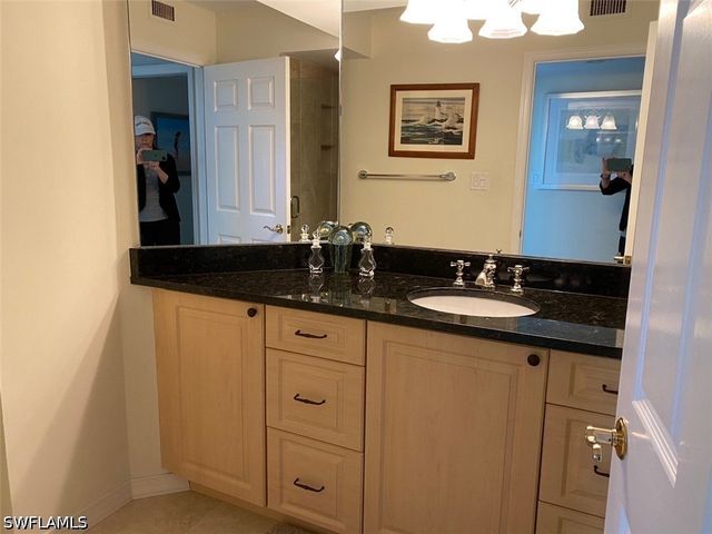 4551 Gulf Shore BLVD N 1606, Naples, FL 34103