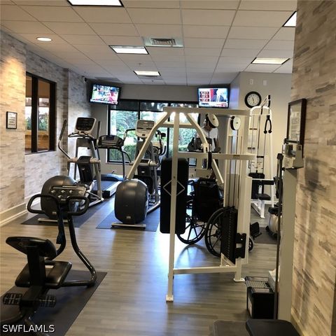 4551 Gulf Shore BLVD N 1606, Naples, FL 34103