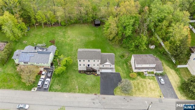 128 Big Piece Road, Fairfield, NJ 07004