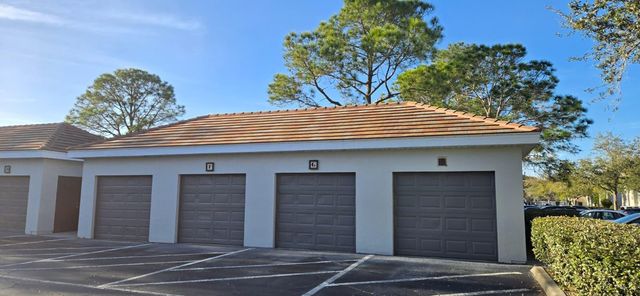 14001 FAIRWAY ISLAND DRIVE 516, Orlando, FL 32837