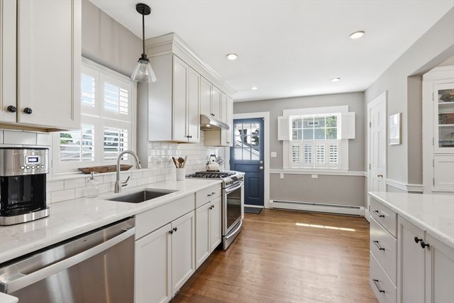 9 Mendum Street, Melrose, MA 02176