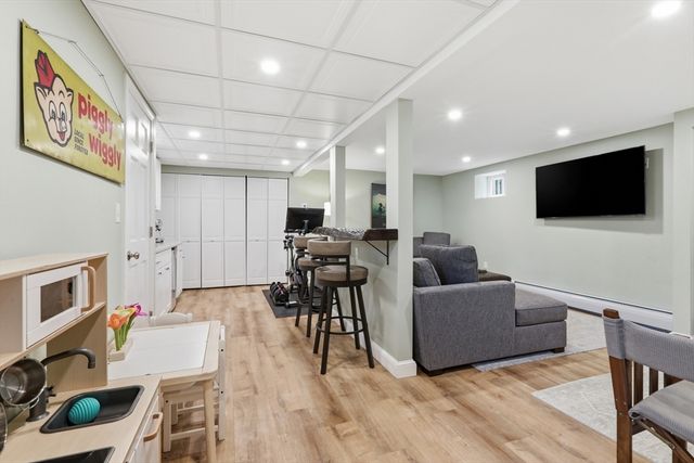 9 Mendum Street, Melrose, MA 02176