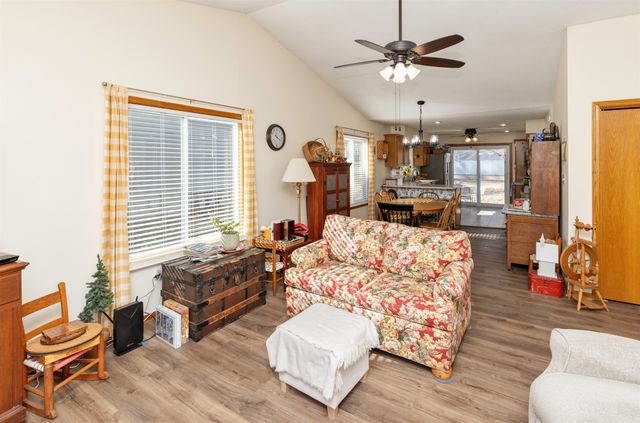 4532 71st Street, Urbandale, IA 50322