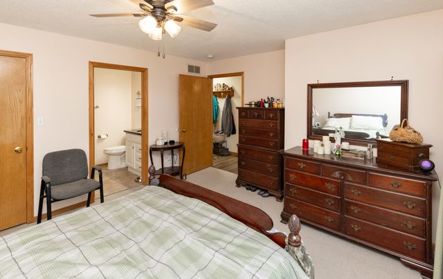 4532 71st Street, Urbandale, IA 50322