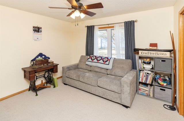 4532 71st Street, Urbandale, IA 50322