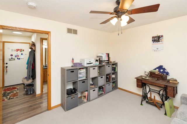 4532 71st Street, Urbandale, IA 50322