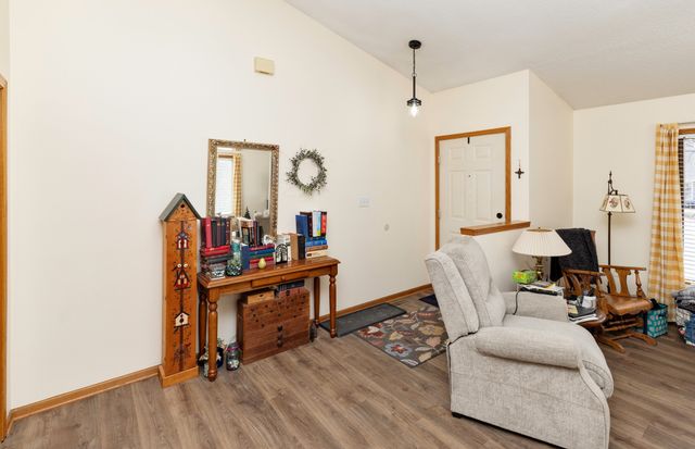 4532 71st Street, Urbandale, IA 50322