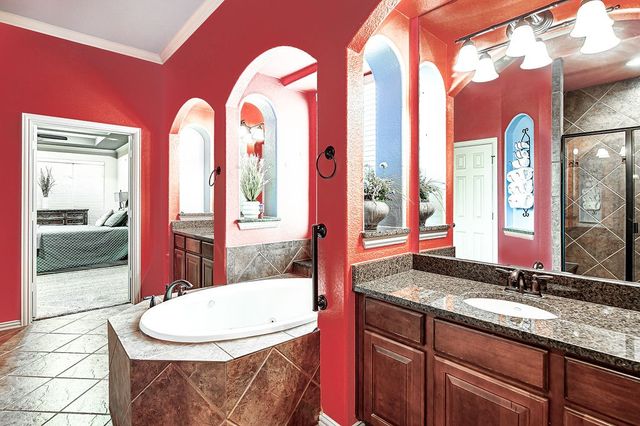 1100 Starleaf Drive, Mansfield, TX 76063