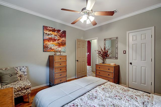 1100 Starleaf Drive, Mansfield, TX 76063