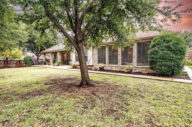 1100 Starleaf Drive, Mansfield, TX 76063