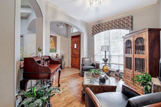 1100 Starleaf Drive, Mansfield, TX 76063