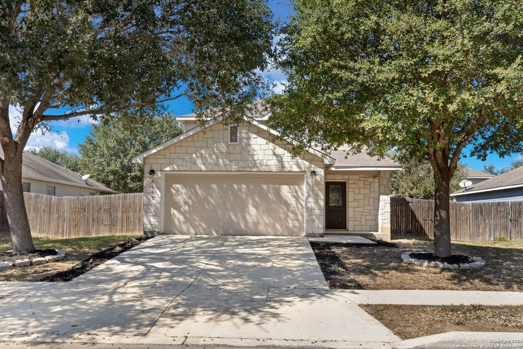 8119 Running Hollow, Selma, TX 78154