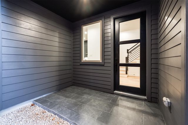 2412 Elmen Street, Houston, TX 77019