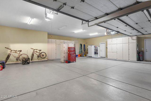 14526 W JOMAX Road, Surprise, AZ 85387