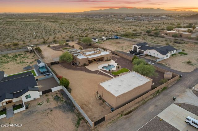 14526 W JOMAX Road, Surprise, AZ 85387