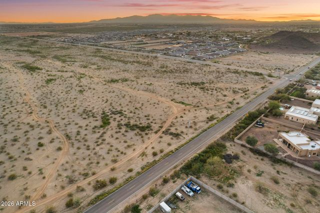 14526 W JOMAX Road, Surprise, AZ 85387