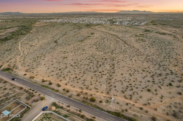 14526 W JOMAX Road, Surprise, AZ 85387