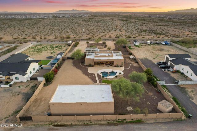 14526 W JOMAX Road, Surprise, AZ 85387