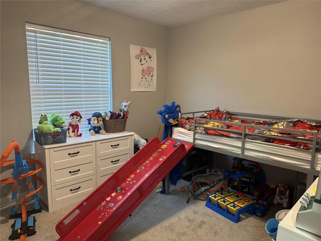 415 W Lake Drive, Livingston, TX 77351