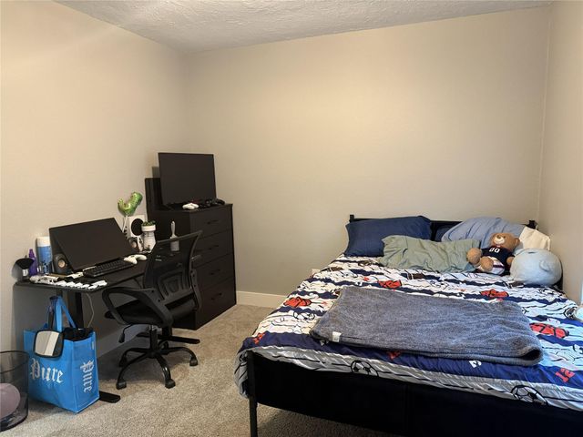 415 W Lake Drive, Livingston, TX 77351