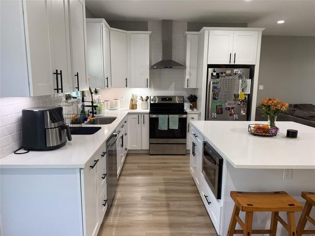 415 W Lake Drive, Livingston, TX 77351