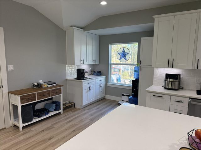 415 W Lake Drive, Livingston, TX 77351