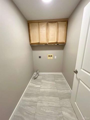 5511 N 36th Lane, Mcallen, TX 78504