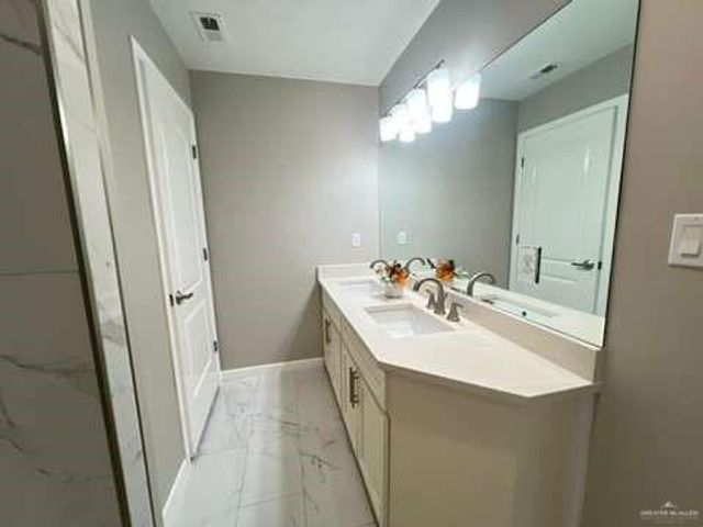 5511 N 36th Lane, Mcallen, TX 78504