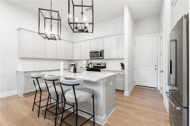 777 STICKLEY OAK Way, Woodstock, GA 30189