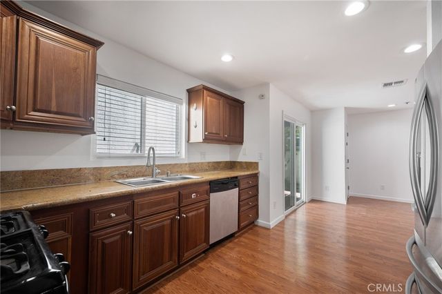 138 S Adams 1, Glendale, CA 91205