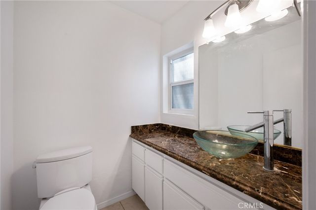 138 S Adams 1, Glendale, CA 91205