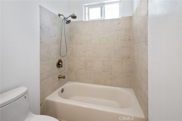 138 S Adams 1, Glendale, CA 91205