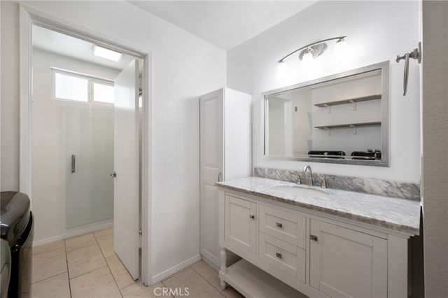 138 S Adams 1, Glendale, CA 91205