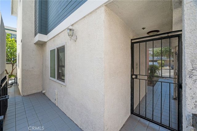 138 S Adams 1, Glendale, CA 91205