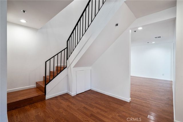 138 S Adams 1, Glendale, CA 91205