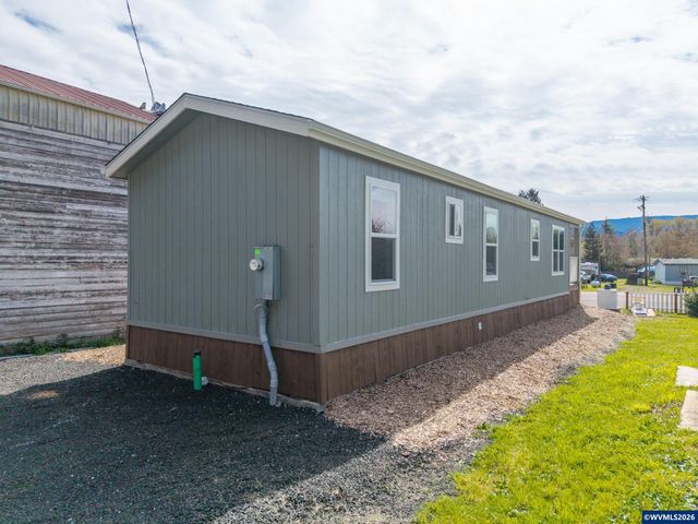 175 E Main St, Alsea, OR 97324