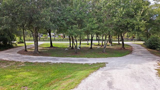 6398 183rd Trail N, Loxahatchee, FL 33470