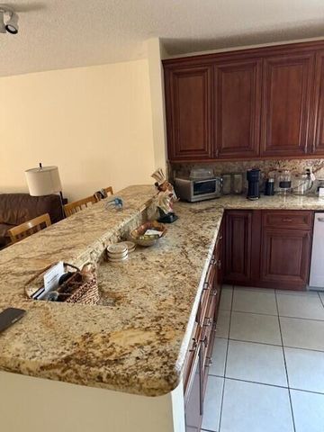 20525 SW 2nd Street, Pembroke Pines, FL 33029